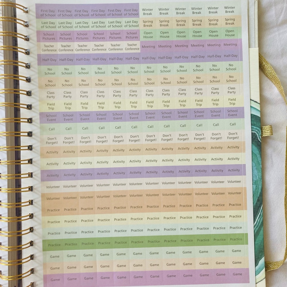 Daily Planner (Includes Stickers!) - Picture 6 of 9